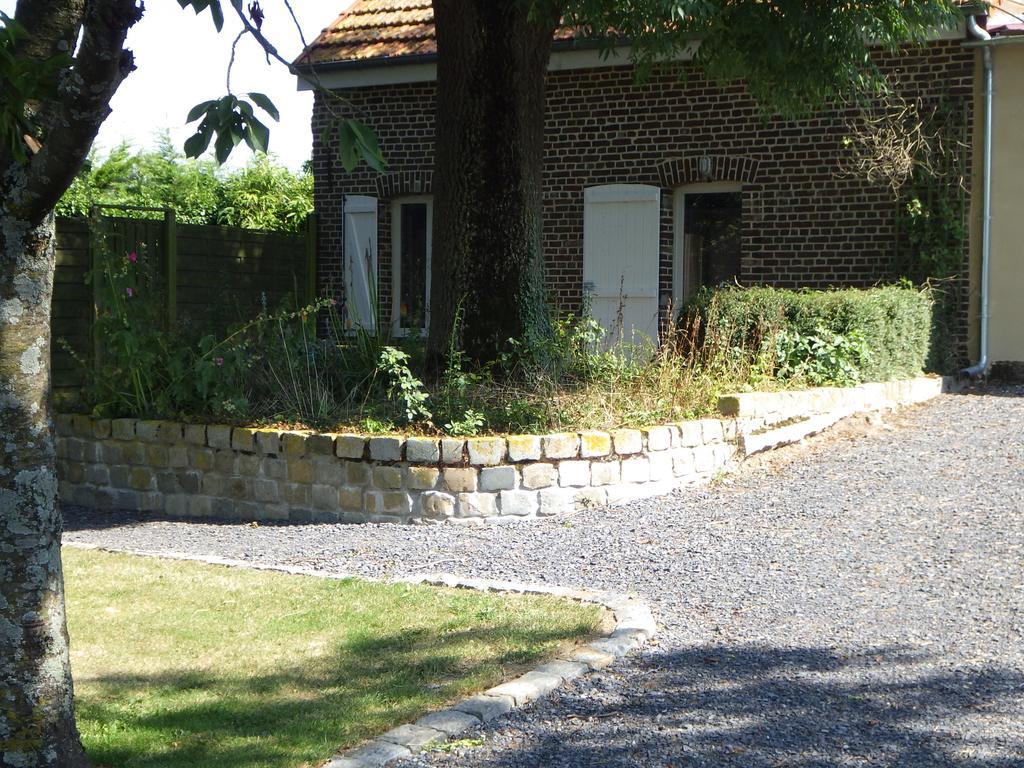 Les Gites Du Vieux Frene Longavesnes Экстерьер фото